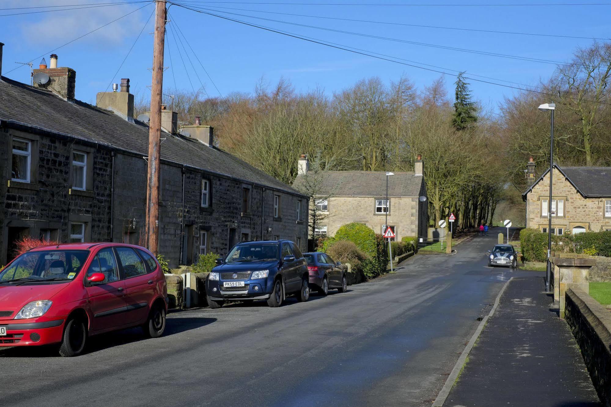 Bayley Arms Hotel Hurst Green  Exterior photo